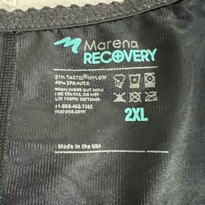 Marena XXL Recovery garment. Step 2